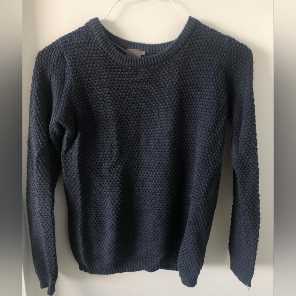 🎉2 for $15🎉 Simons Navy Knit Sweater